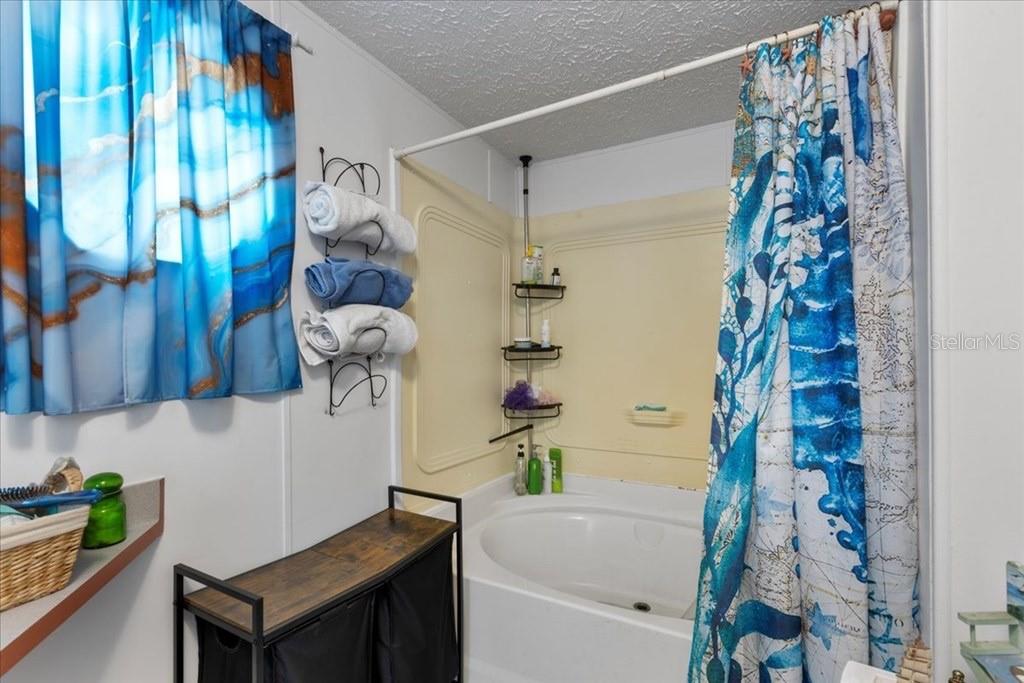 901 NE 11TH AVE, TRENTON, FL, 32693