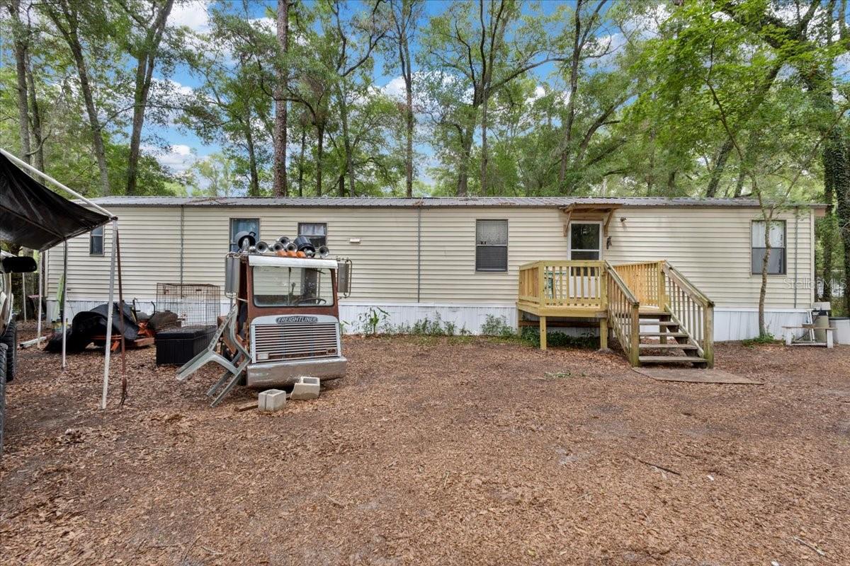 901 NE 11TH AVE, TRENTON, FL, 32693