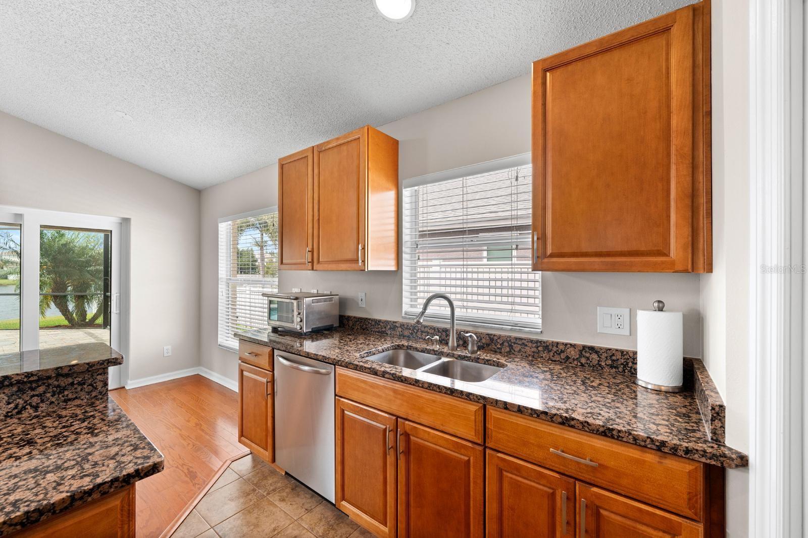 735 NE ADDISON DR, ST PETERSBURG, FL, 33716
