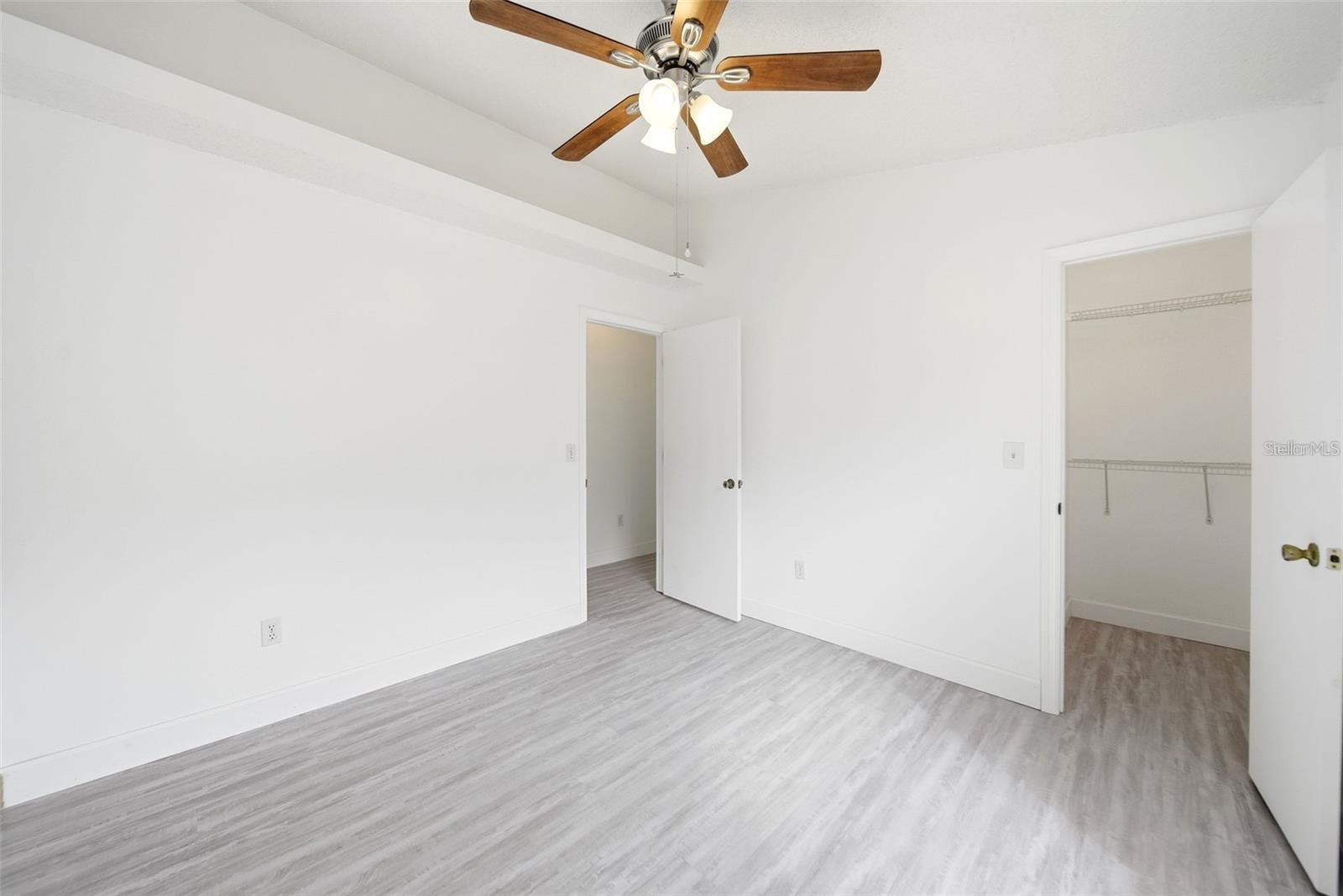 7151 EDGEWATER SHORES CT, ORLANDO, FL, 32810