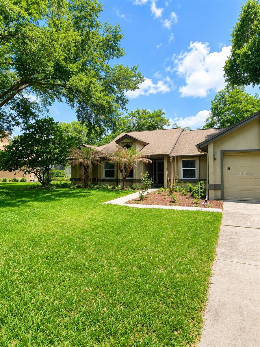 2067 MAJESTIC WOODS BLVD, APOPKA, FL, 32712