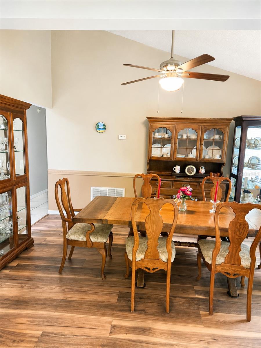 2067 MAJESTIC WOODS BLVD, APOPKA, FL, 32712