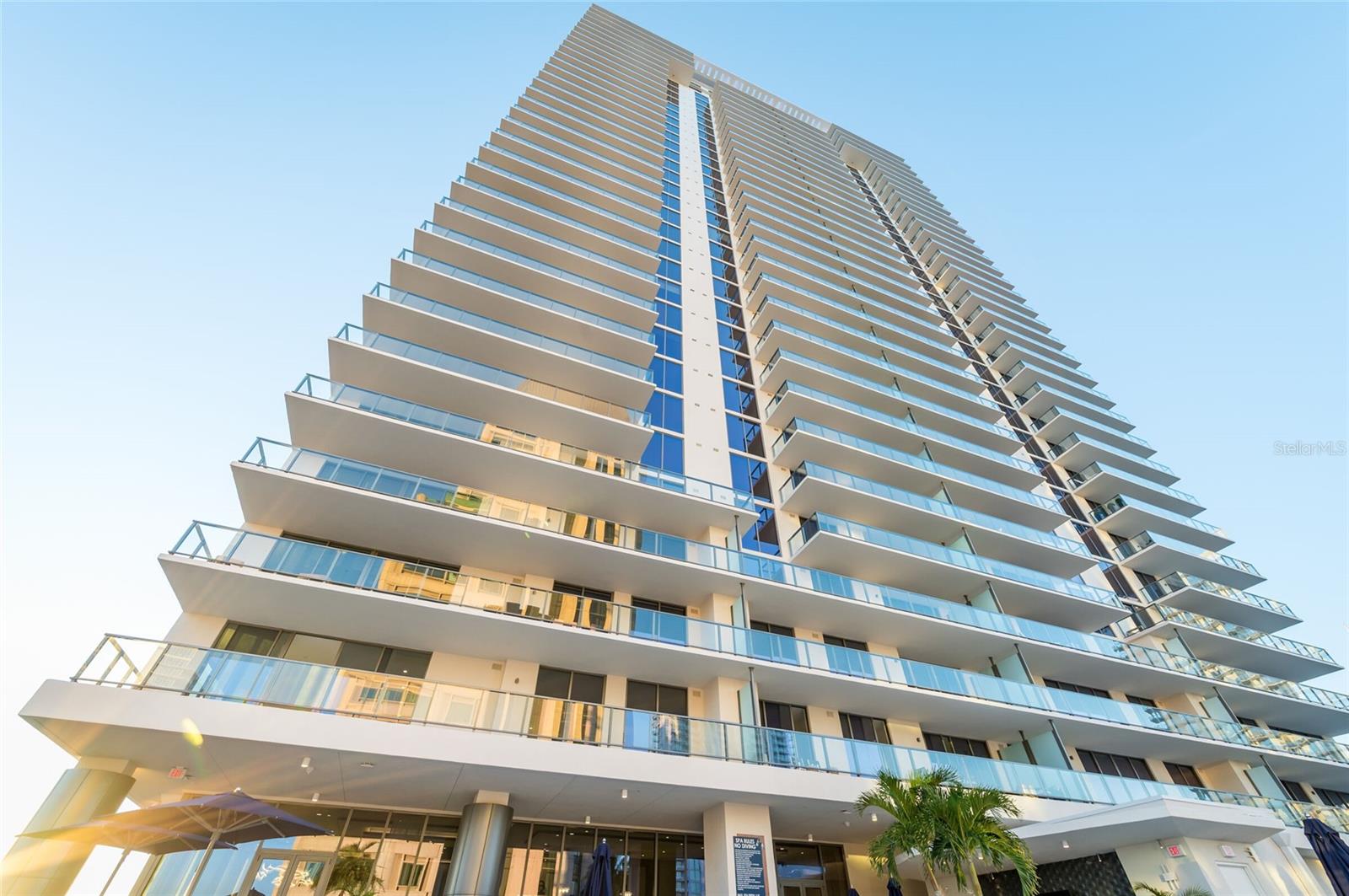 275 1ST AVENUE SOUTH #2208, ST PETERSBURG, FL, 33701