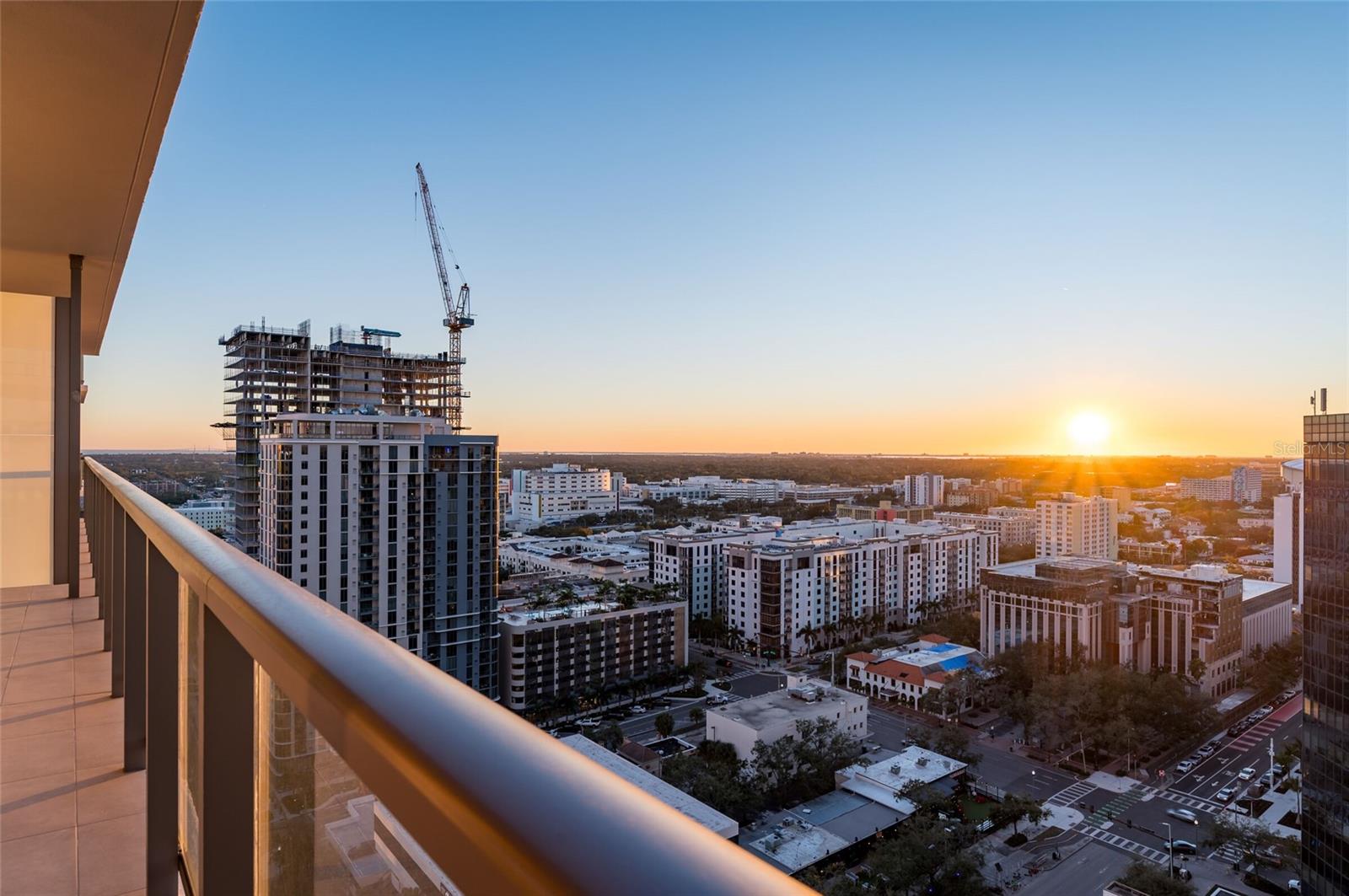 275 1ST AVENUE SOUTH #2208, ST PETERSBURG, FL, 33701