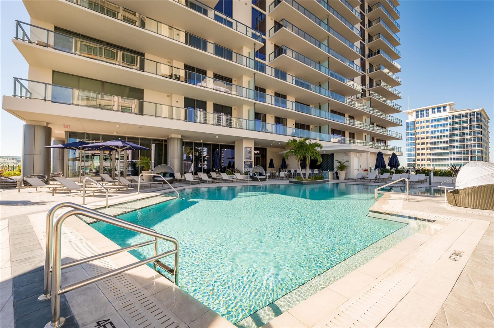 275 1ST AVENUE SOUTH #2208, ST PETERSBURG, FL, 33701