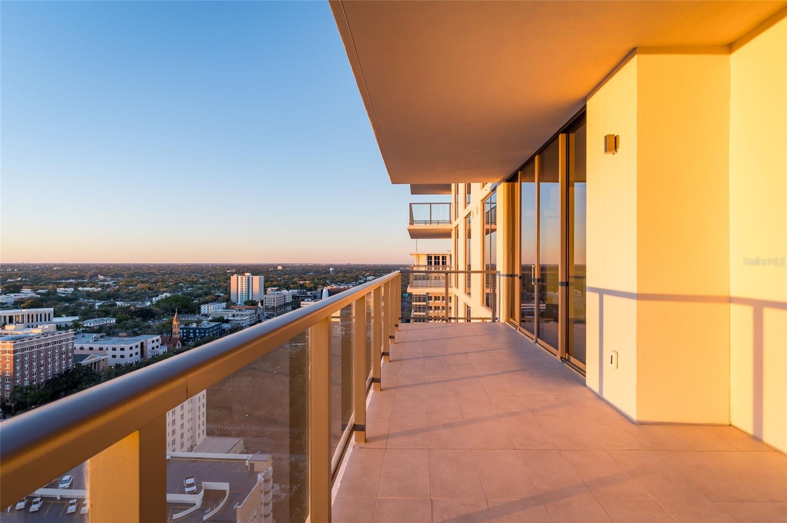 275 1ST AVENUE SOUTH #2208, ST PETERSBURG, FL, 33701