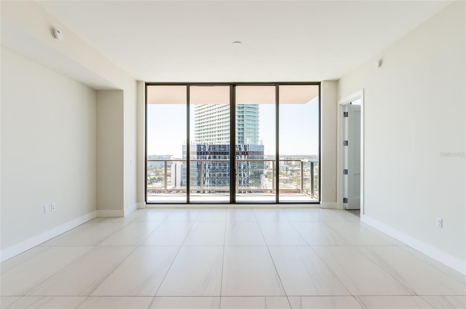 275 1ST AVENUE SOUTH #2208, ST PETERSBURG, FL, 33701