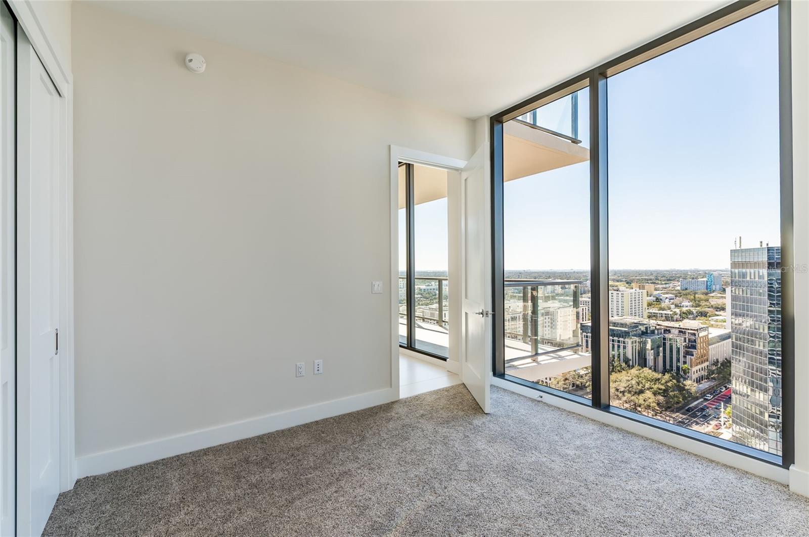 275 1ST AVENUE SOUTH #2208, ST PETERSBURG, FL, 33701