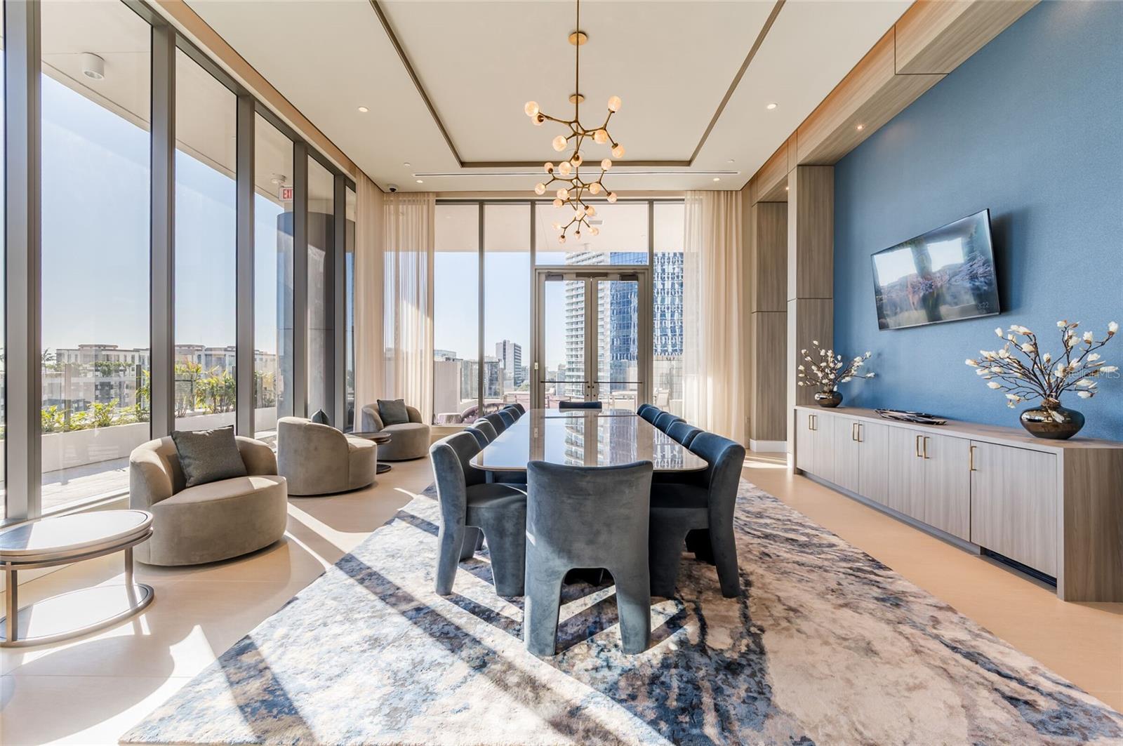 275 1ST AVENUE SOUTH #2208, ST PETERSBURG, FL, 33701