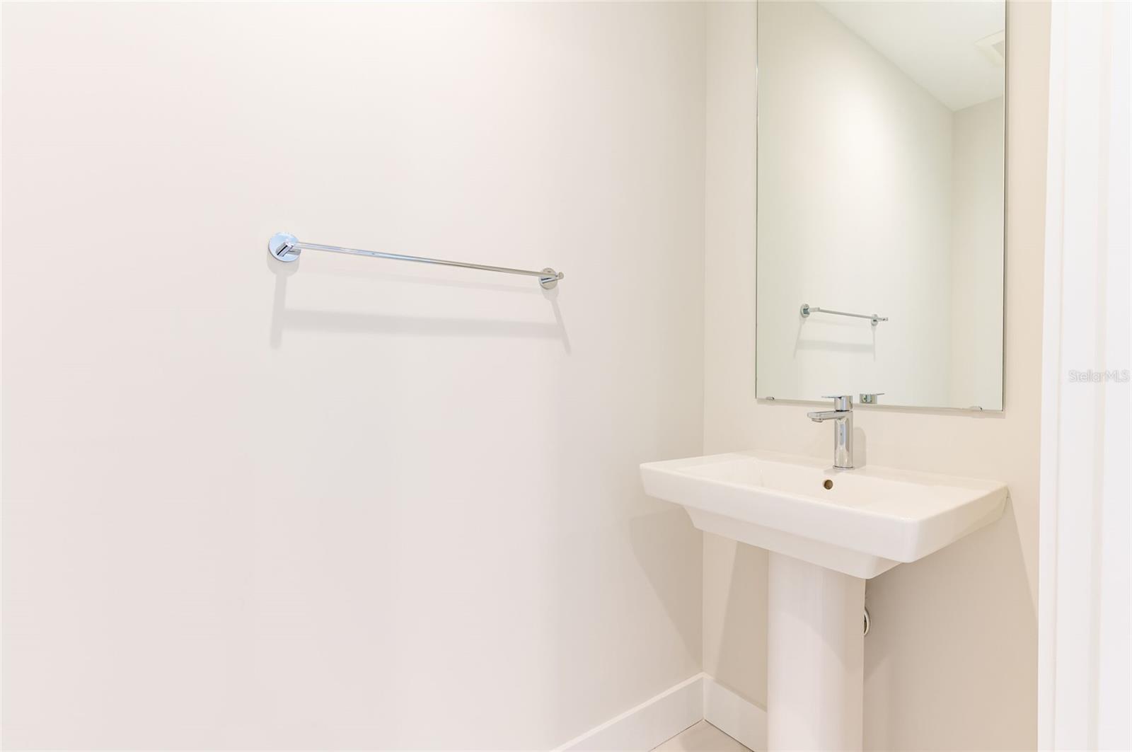 275 1ST AVENUE SOUTH #2208, ST PETERSBURG, FL, 33701
