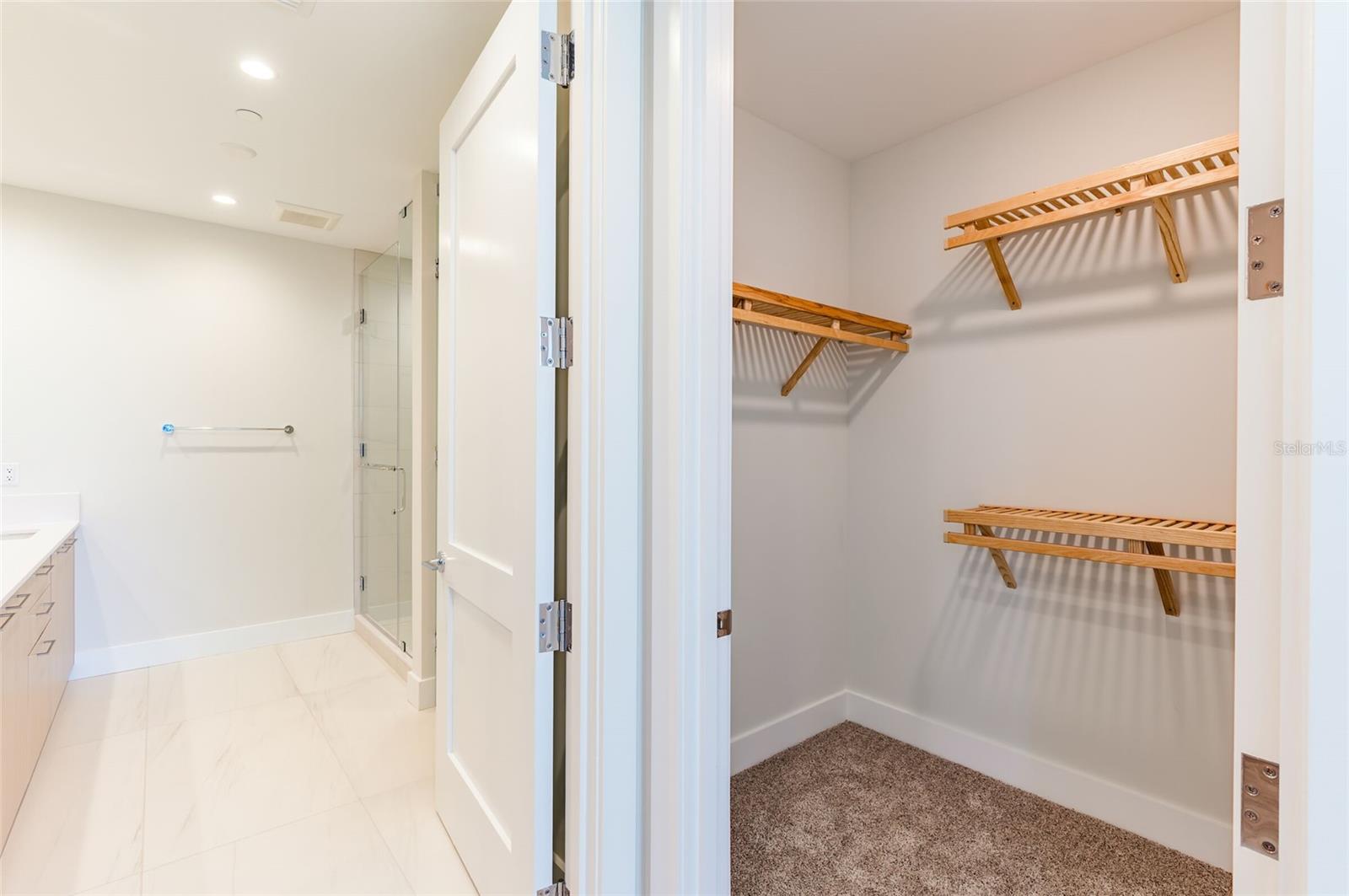 275 1ST AVENUE SOUTH #2208, ST PETERSBURG, FL, 33701
