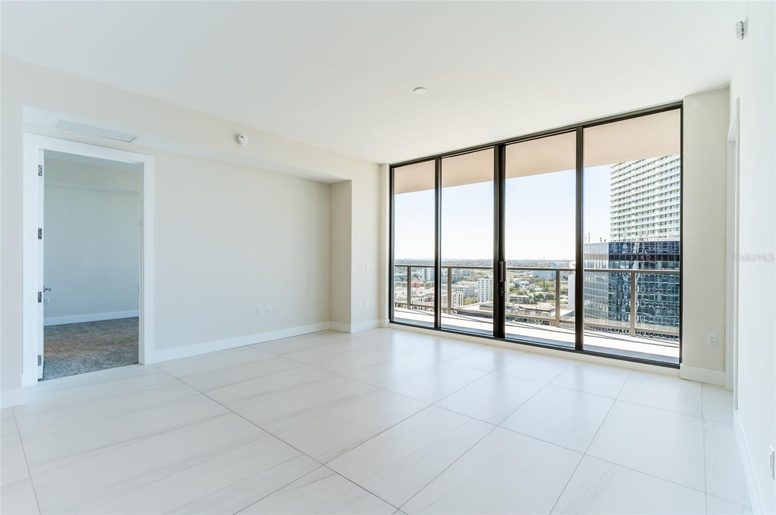275 1ST AVENUE SOUTH #2208, ST PETERSBURG, FL, 33701