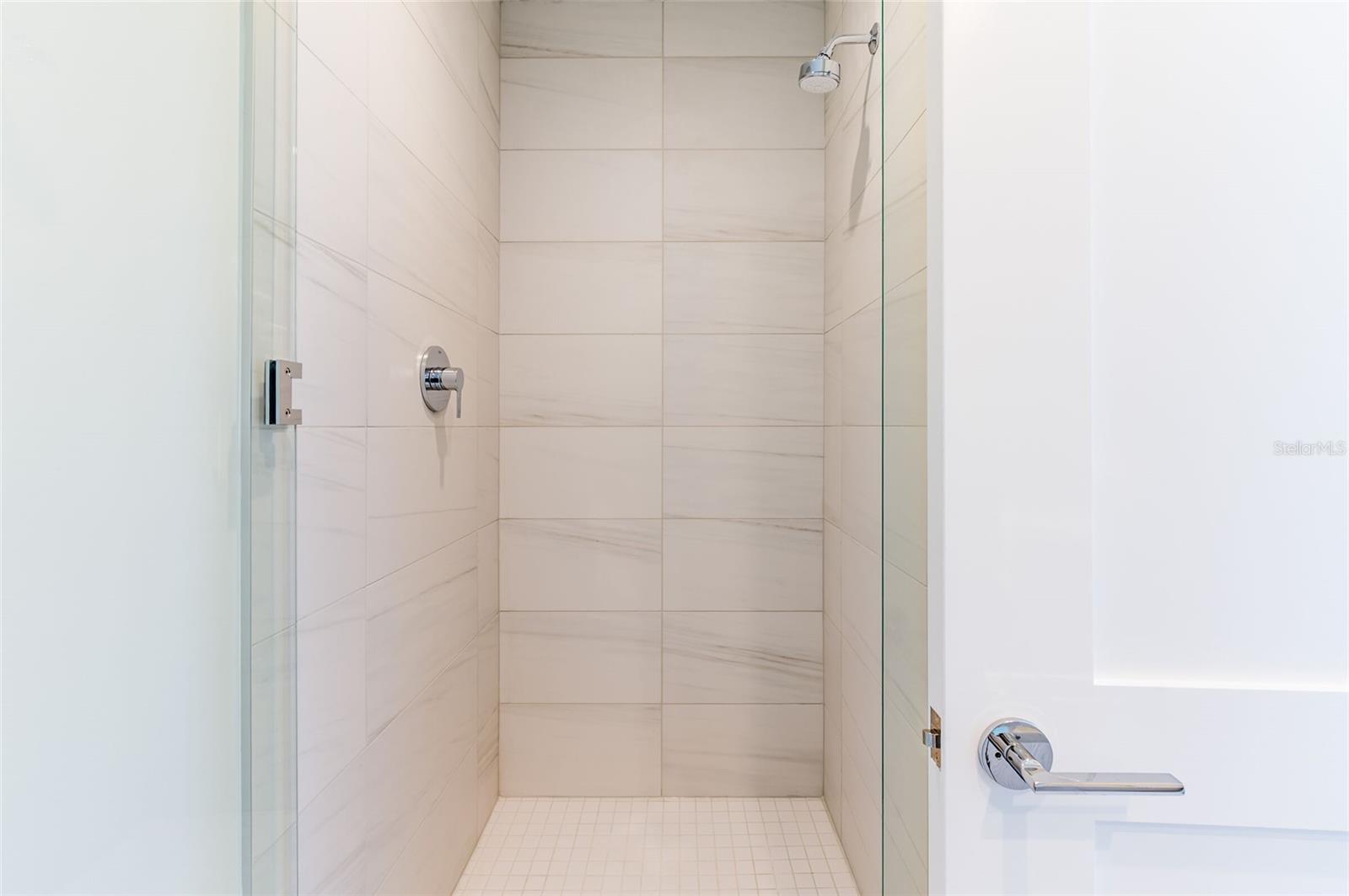 275 1ST AVENUE SOUTH #2208, ST PETERSBURG, FL, 33701
