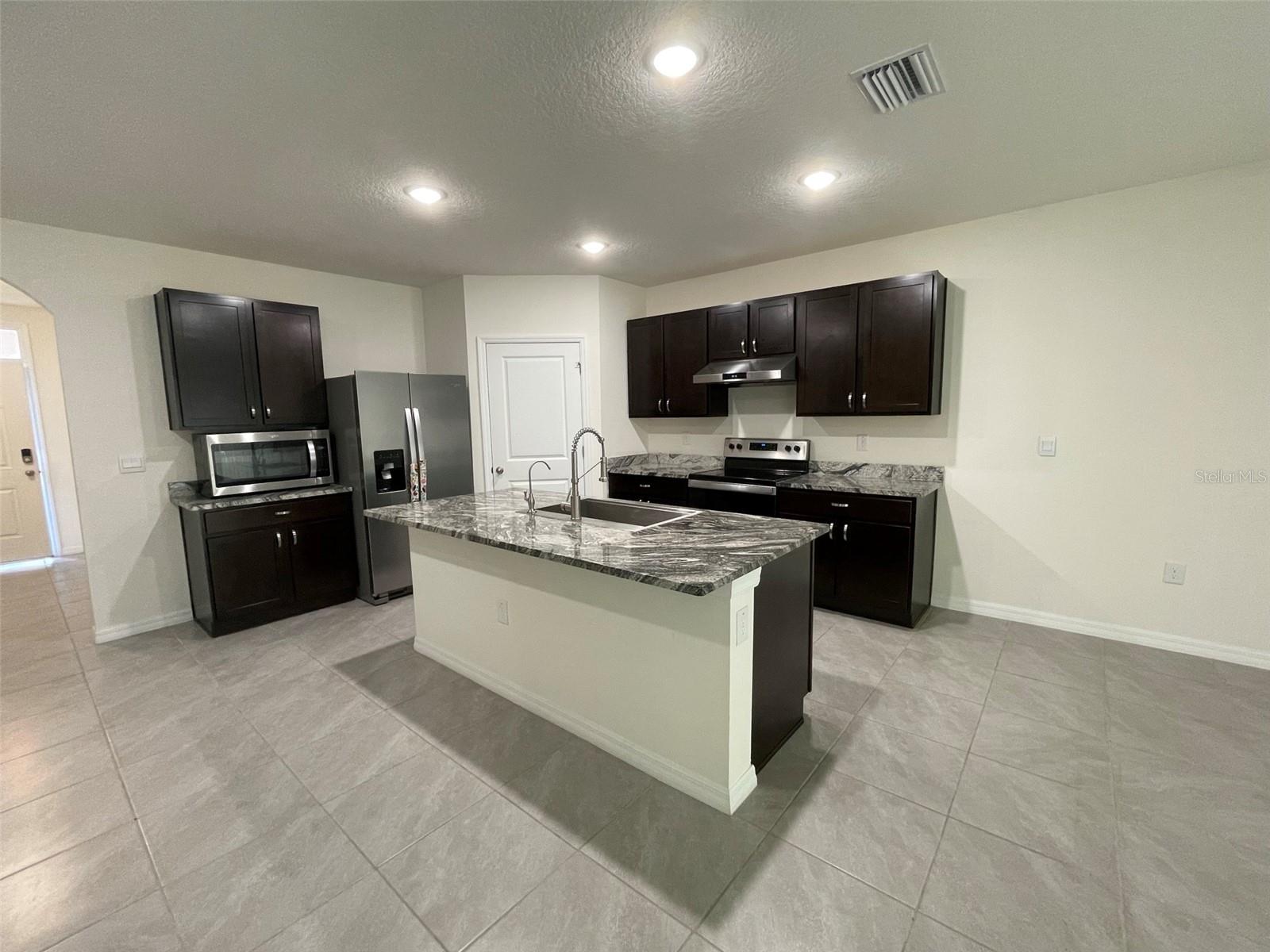 15596 BLACK PEPPER LN, ODESSA, FL, 33556