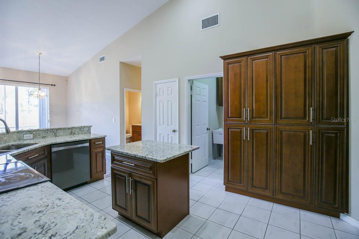 9214 SUNNYOAK DR, RIVERVIEW, FL, 33569