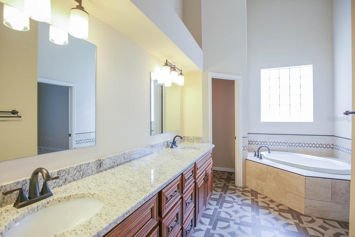 9214 SUNNYOAK DR, RIVERVIEW, FL, 33569