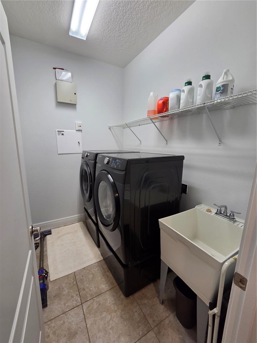 3013 SAN LEO DR, ORLANDO, FL, 32820