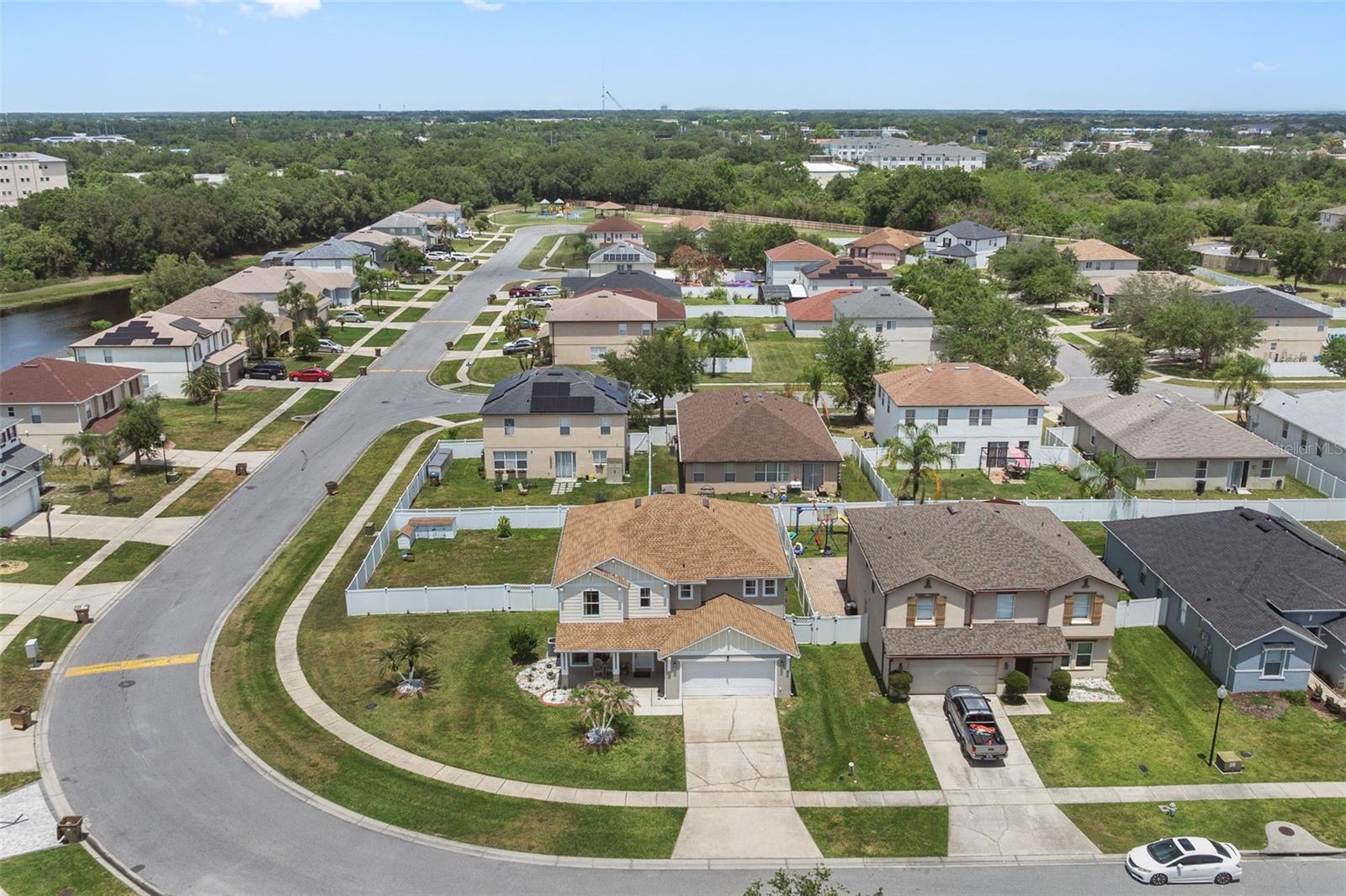 831 NEPTUNE POINTE LN, KISSIMMEE, FL, 34744