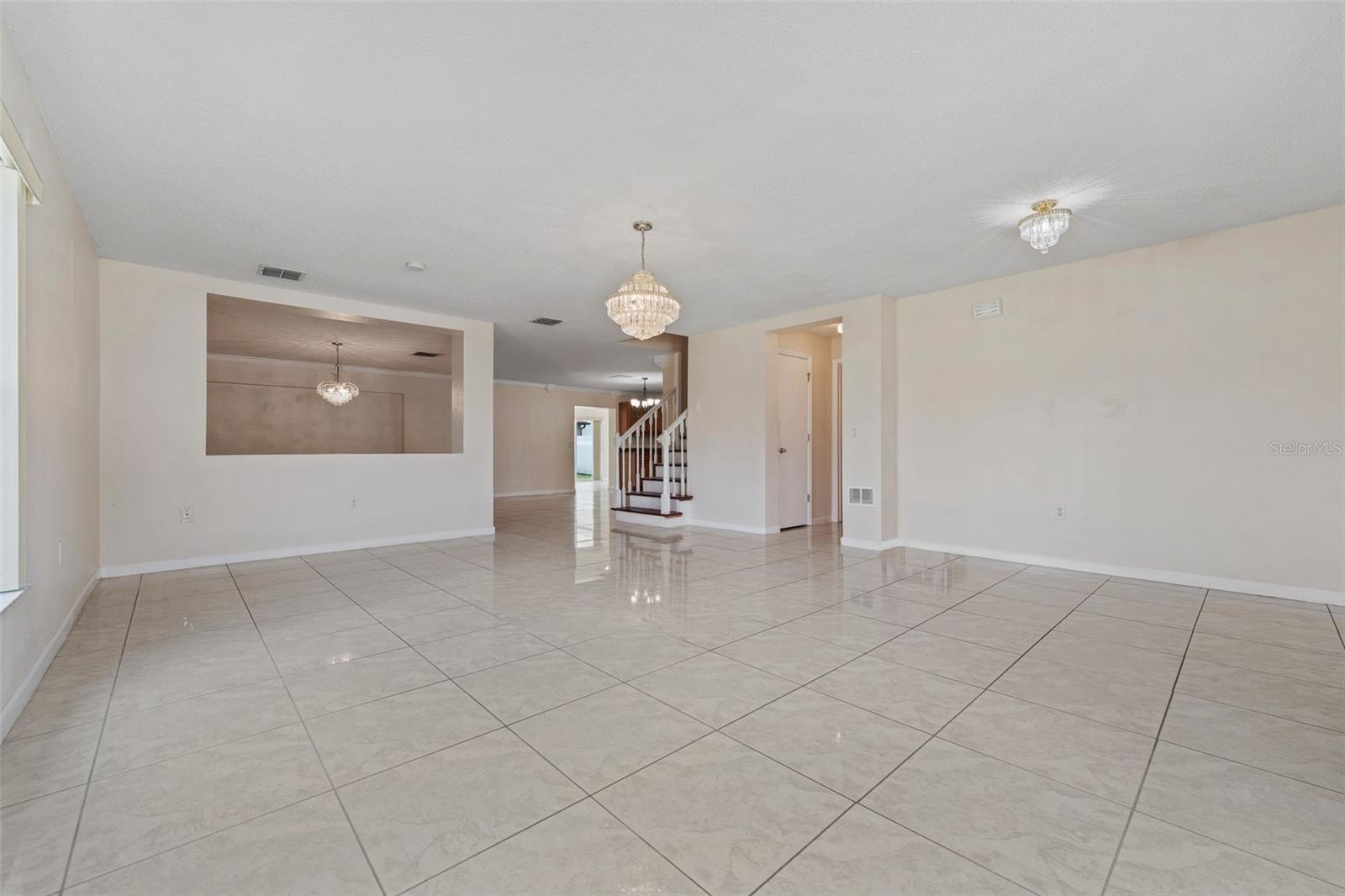 831 NEPTUNE POINTE LN, KISSIMMEE, FL, 34744