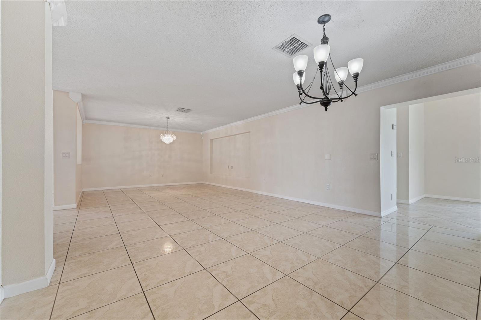 831 NEPTUNE POINTE LN, KISSIMMEE, FL, 34744