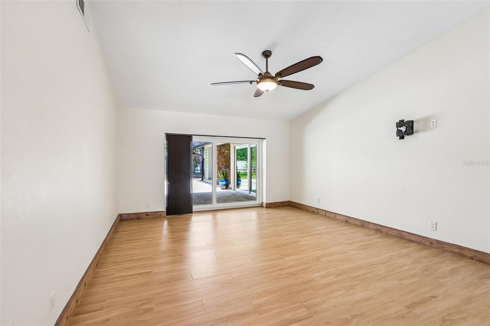 2424 SUNDANCER DR, CLEARWATER, FL, 33759