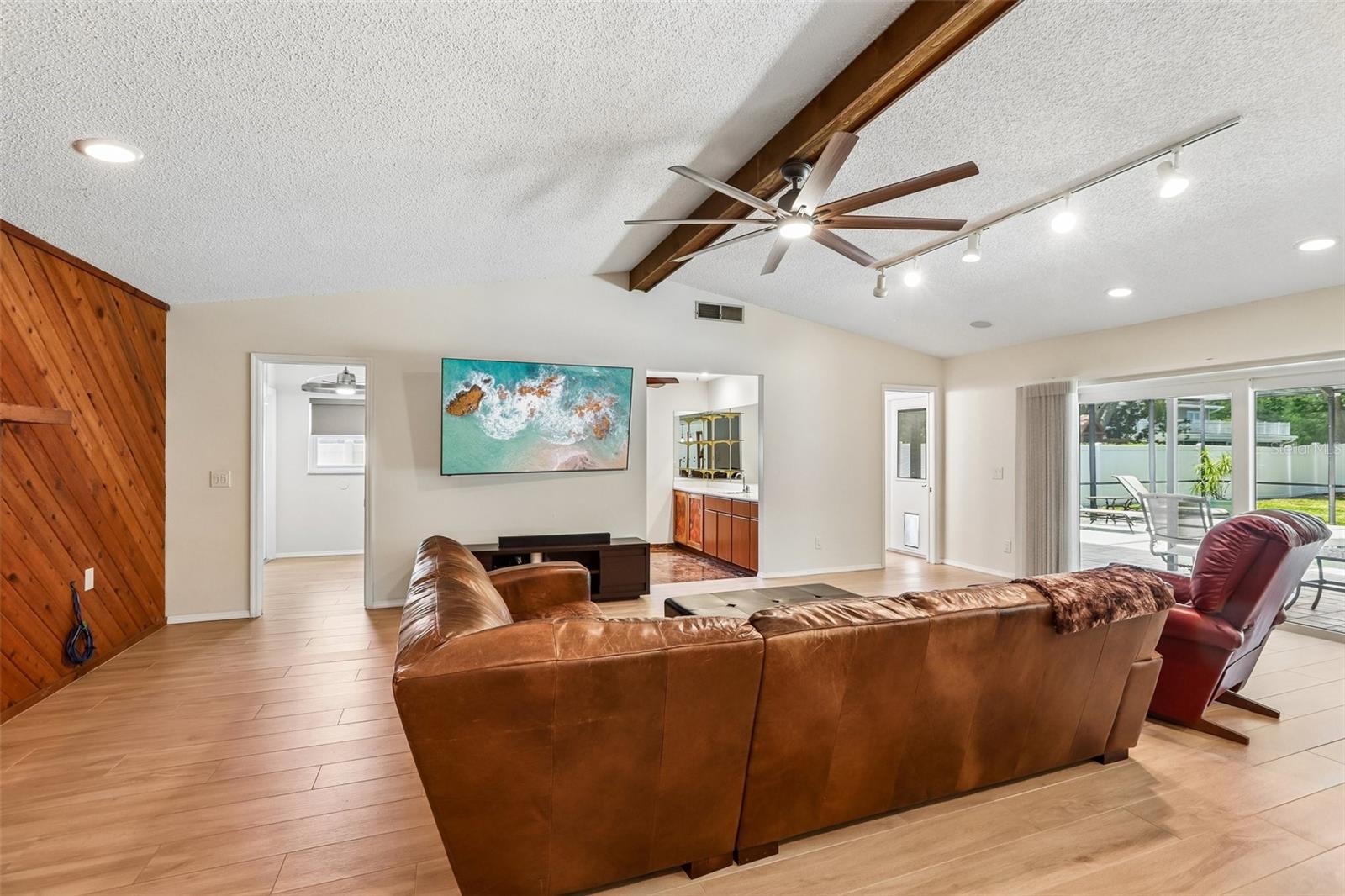 2424 SUNDANCER DR, CLEARWATER, FL, 33759