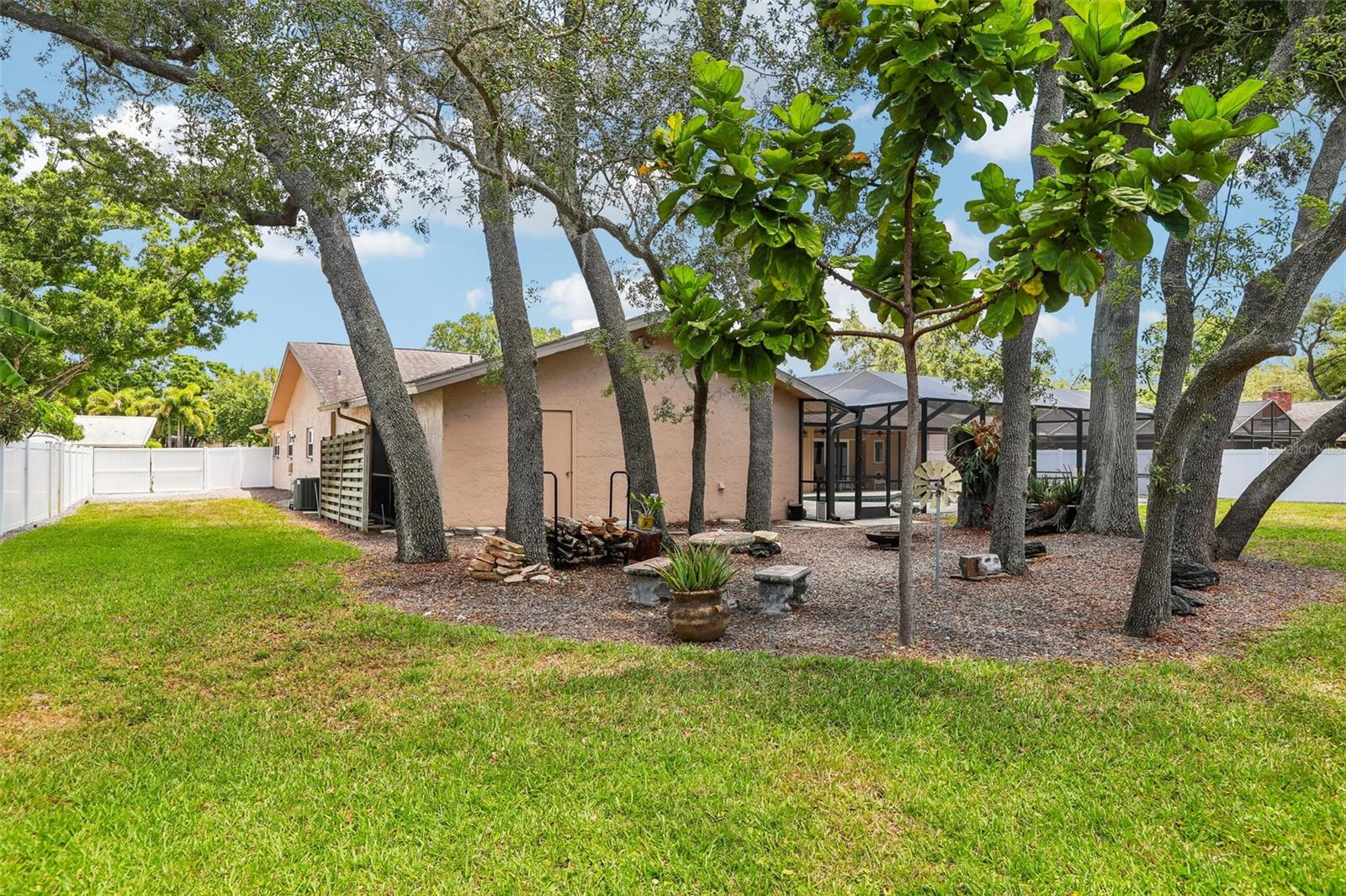 2424 SUNDANCER DR, CLEARWATER, FL, 33759