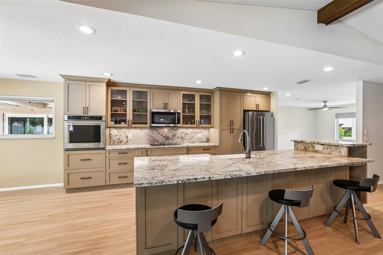 2424 SUNDANCER DR, CLEARWATER, FL, 33759