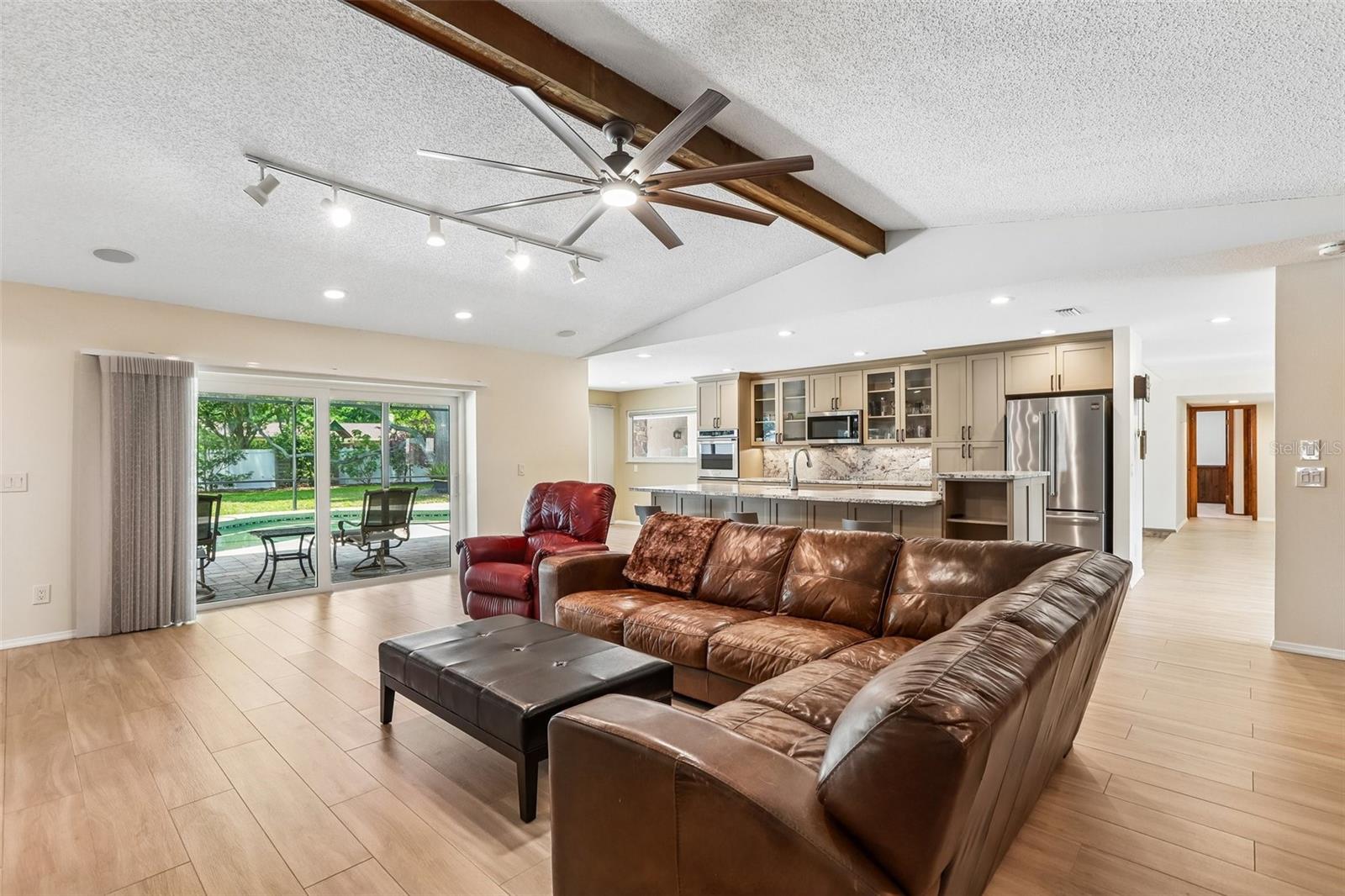 2424 SUNDANCER DR, CLEARWATER, FL, 33759