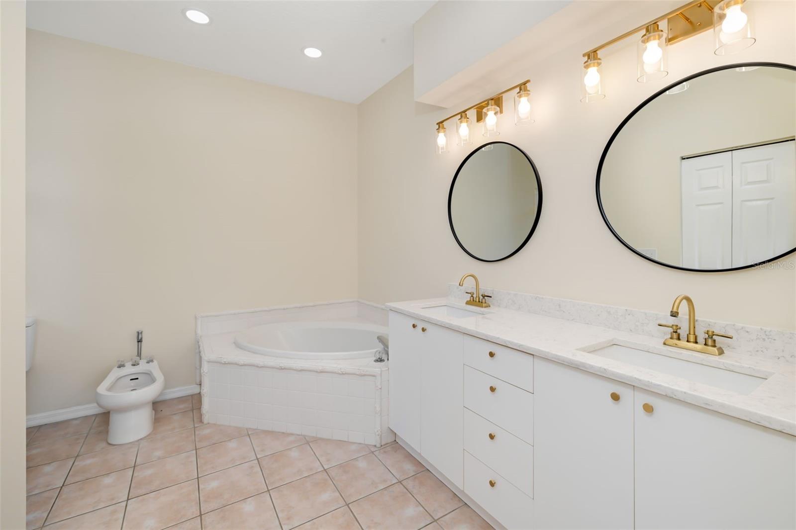 5370 MATTHEW CT, SARASOTA, FL, 34231