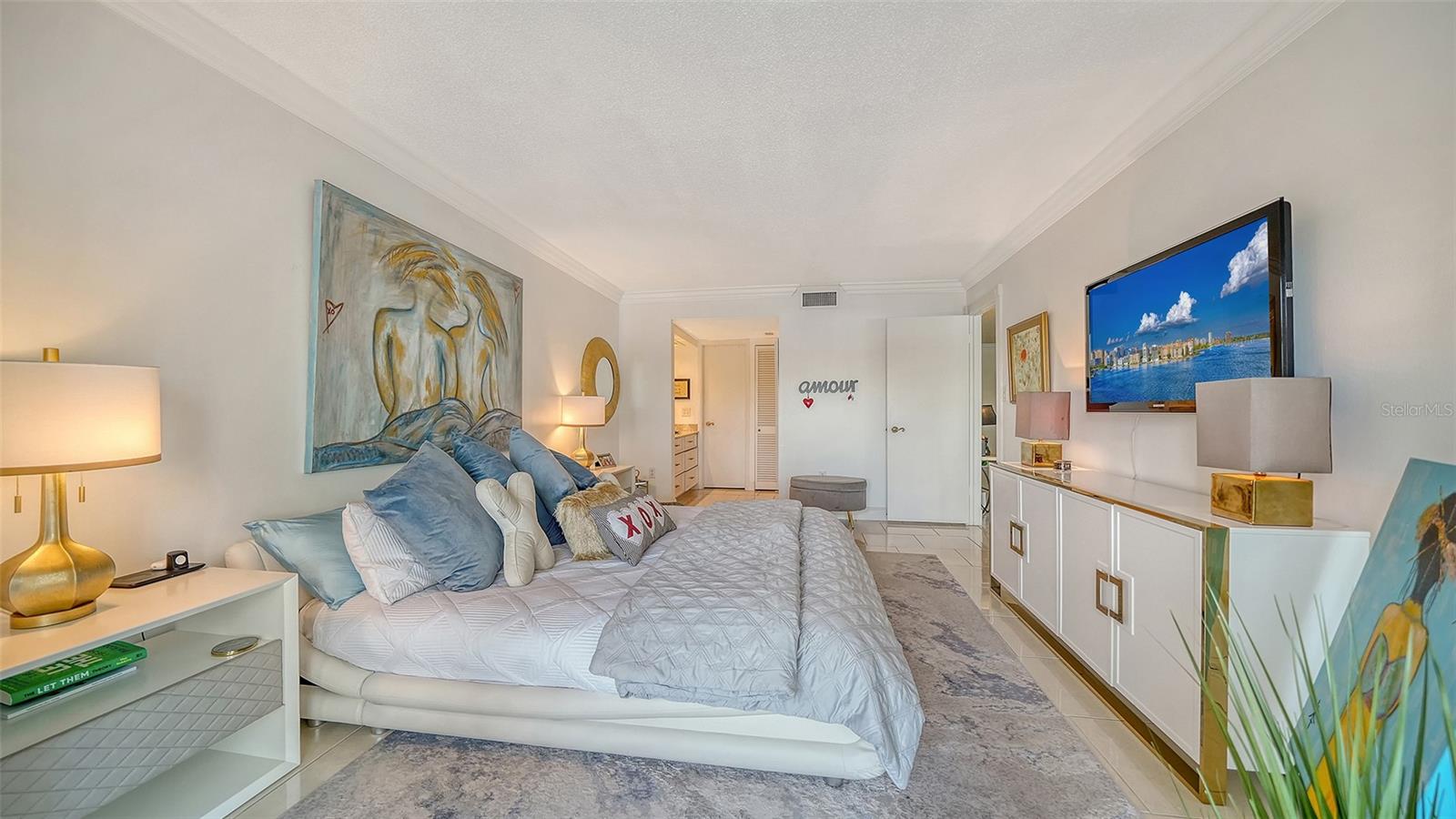 1355 S PORTOFINO DR #103, SARASOTA, FL, 34242