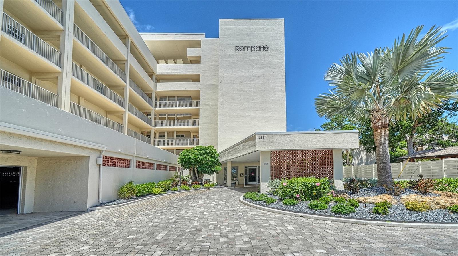 1355 S PORTOFINO DR #103, SARASOTA, FL, 34242