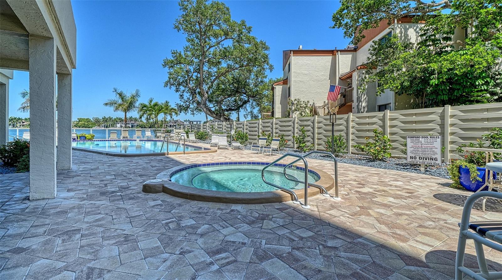 1355 S PORTOFINO DR #103, SARASOTA, FL, 34242