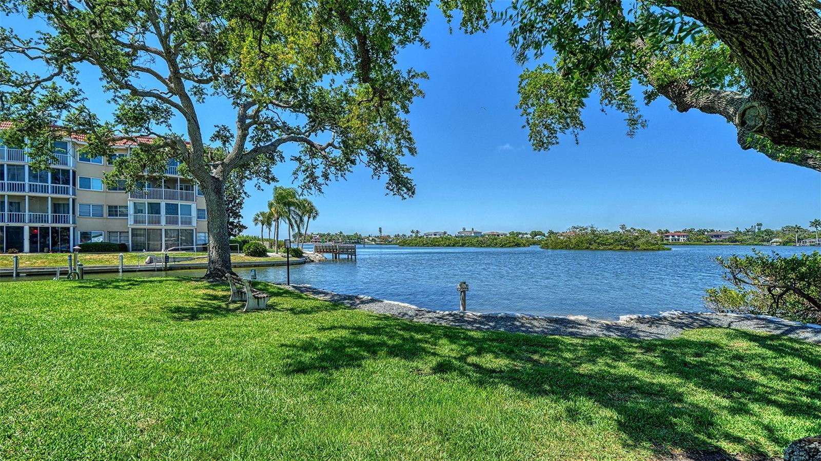 1355 S PORTOFINO DR #103, SARASOTA, FL, 34242