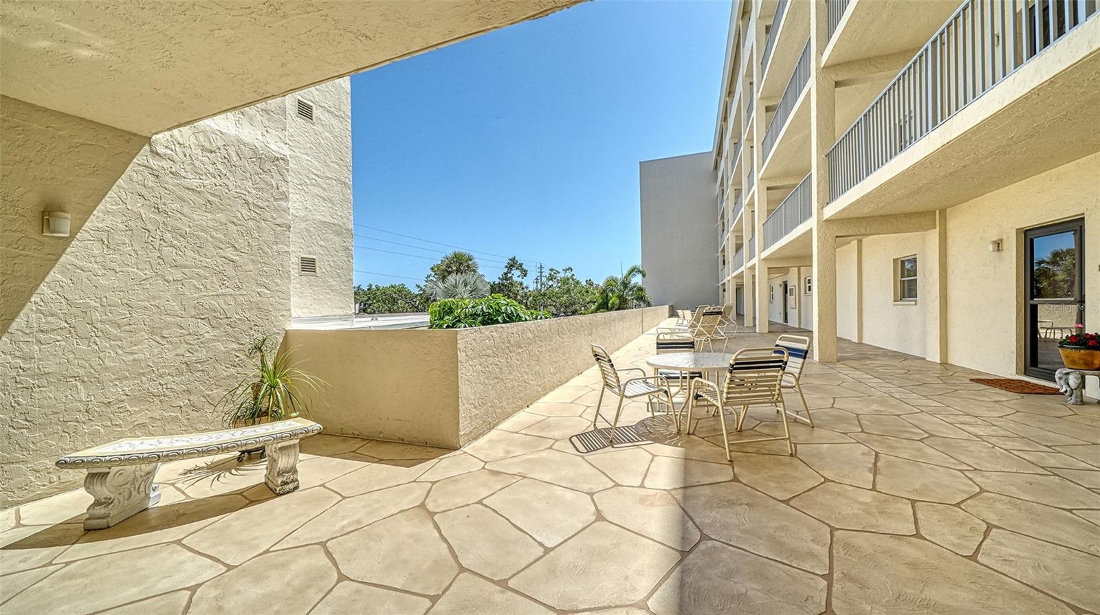 1355 S PORTOFINO DR #103, SARASOTA, FL, 34242