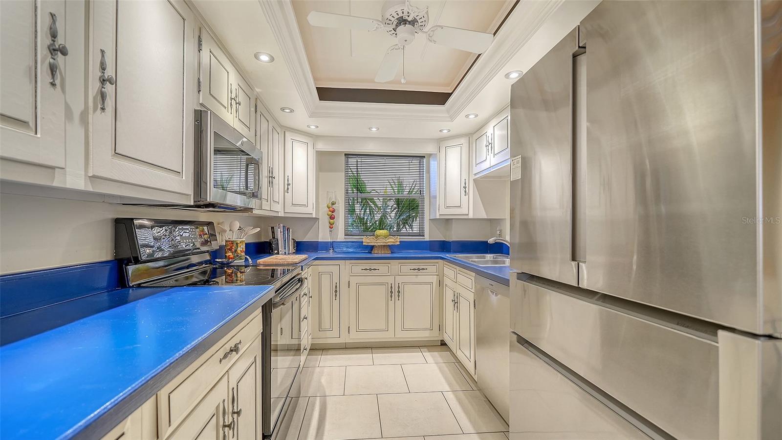 1355 S PORTOFINO DR #103, SARASOTA, FL, 34242