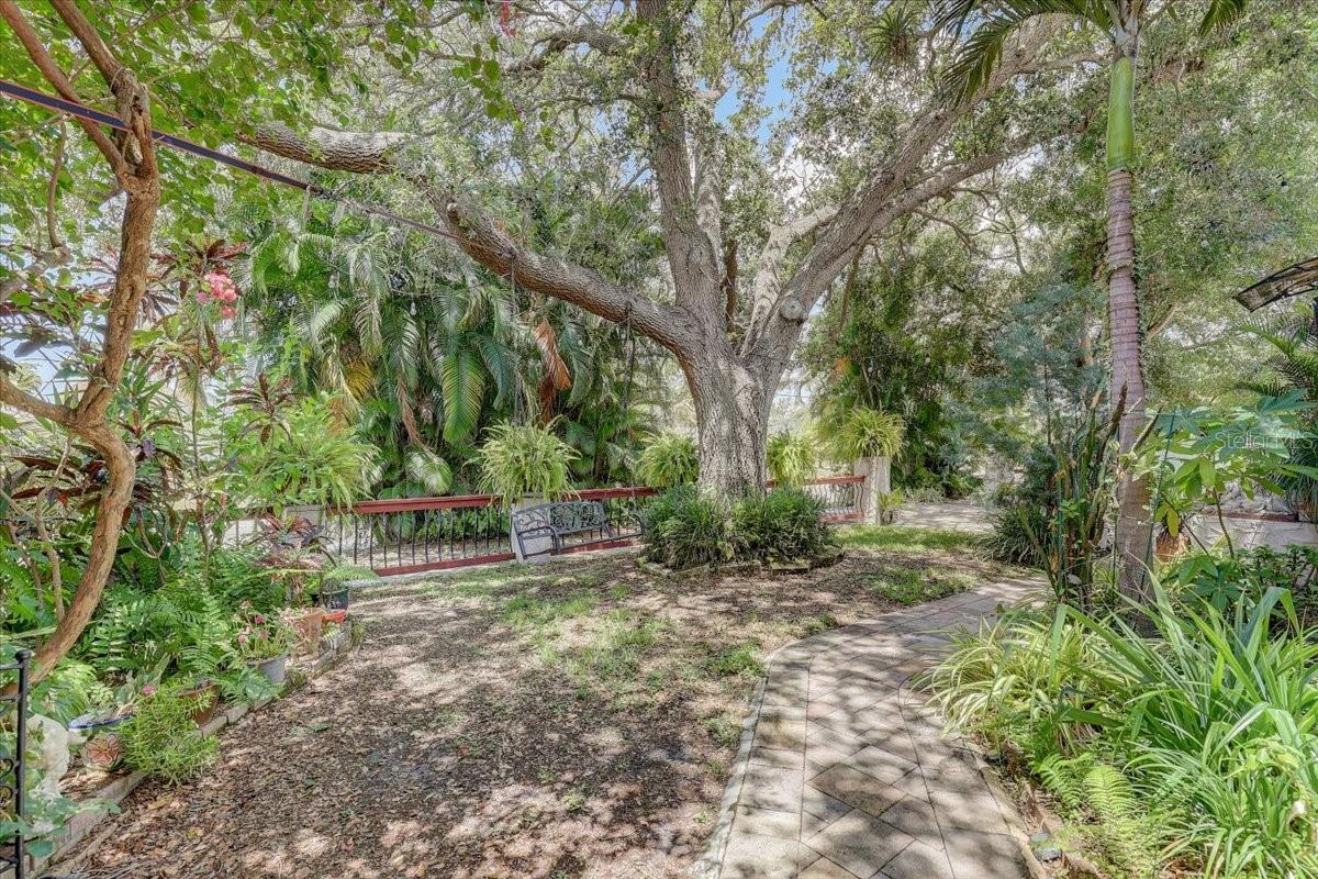 325 49TH ST N, ST PETERSBURG, FL, 33710