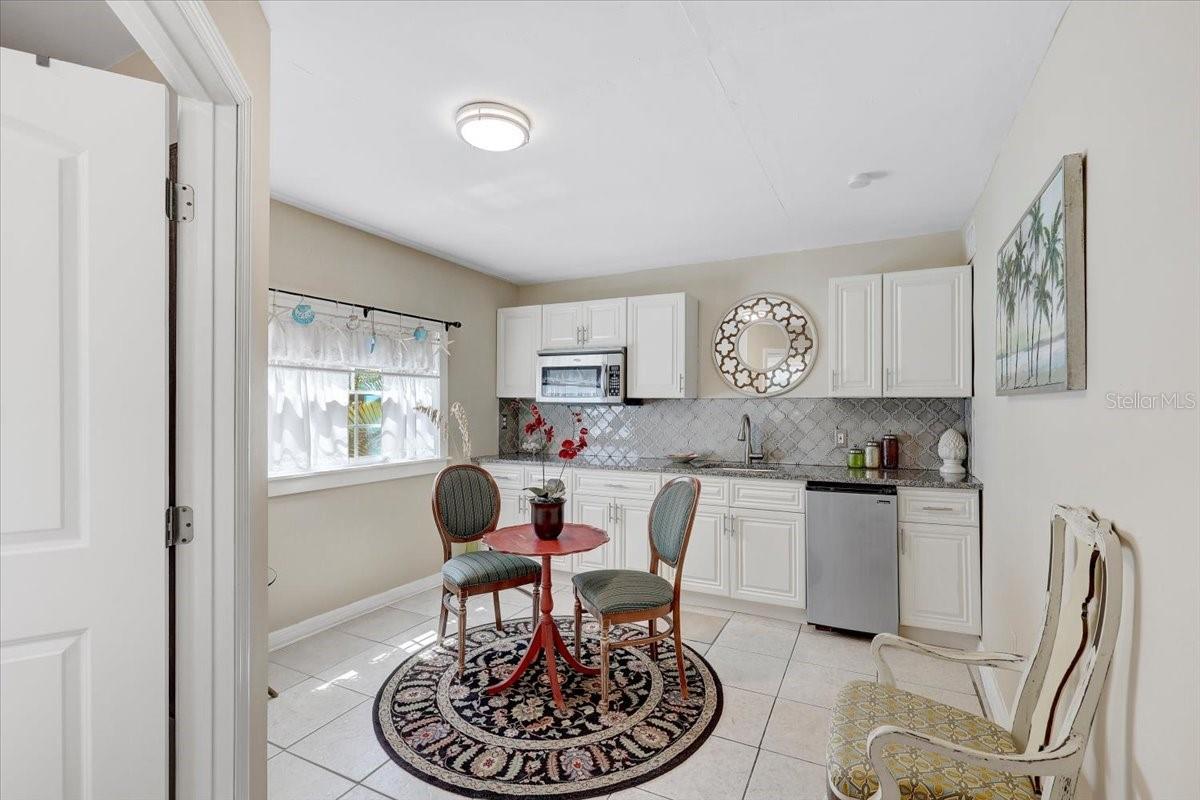 325 49TH ST N, ST PETERSBURG, FL, 33710
