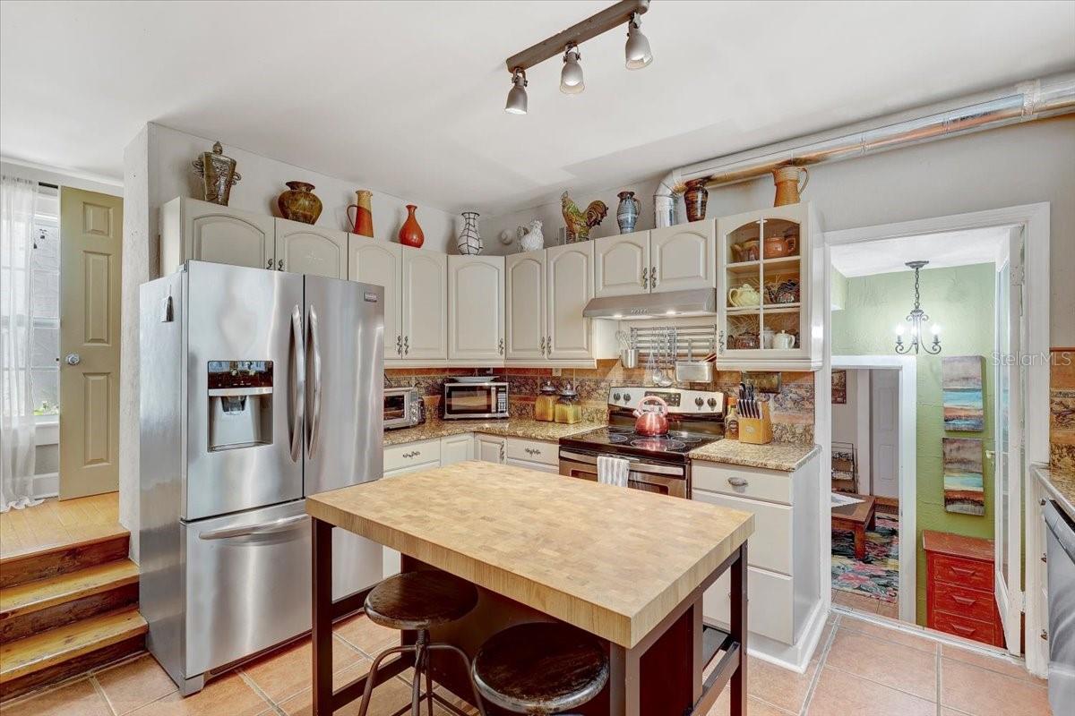 325 49TH ST N, ST PETERSBURG, FL, 33710