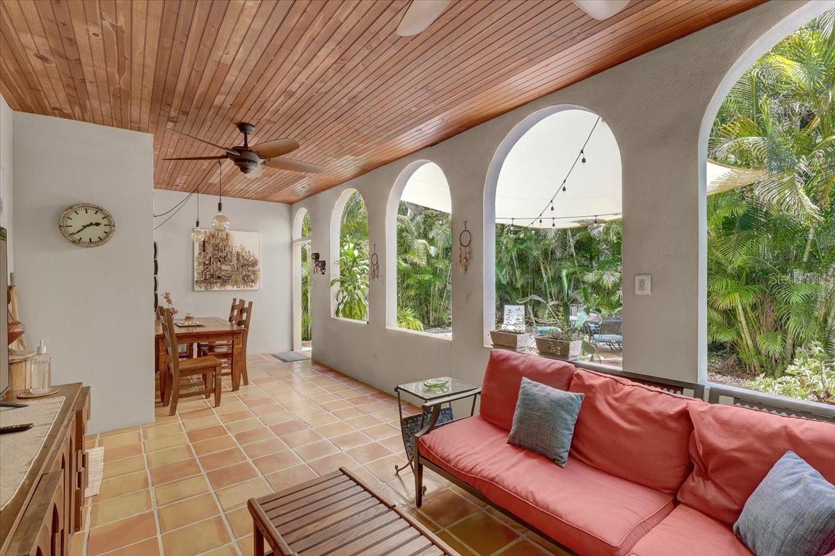 325 49TH ST N, ST PETERSBURG, FL, 33710