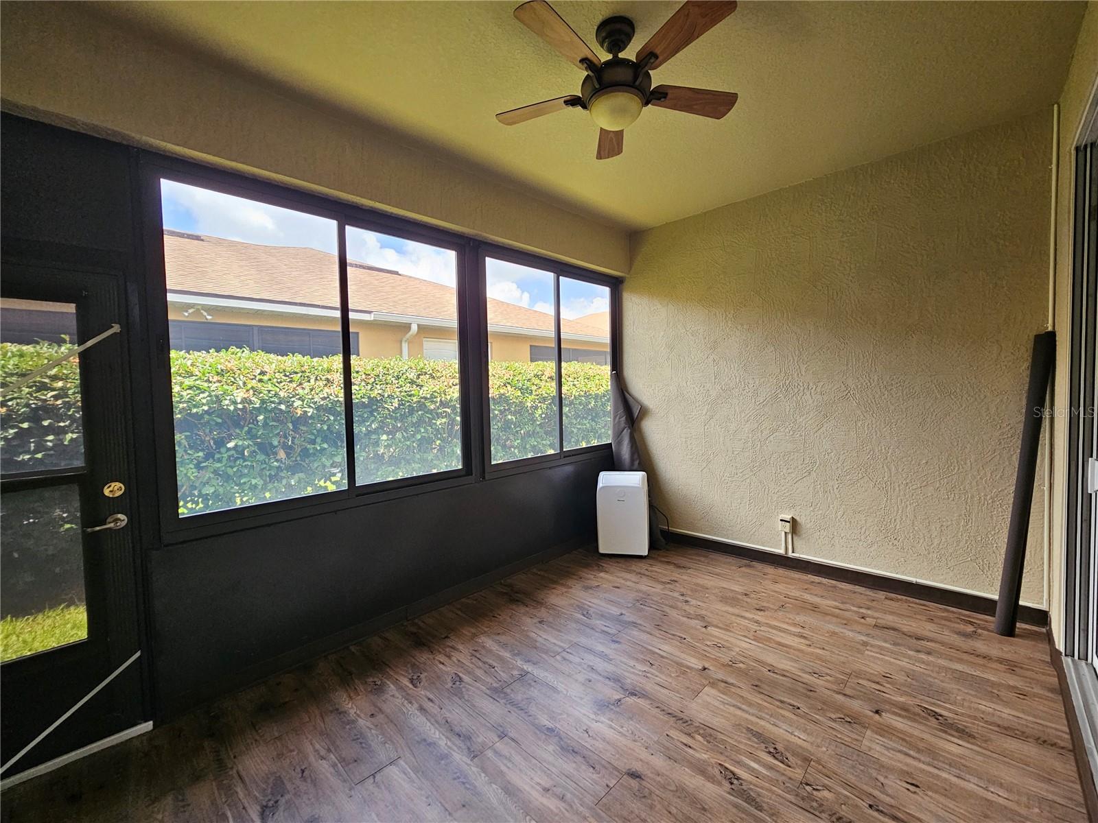 1590 VIENNA SQUARE DR, WINTER HAVEN, FL, 33884