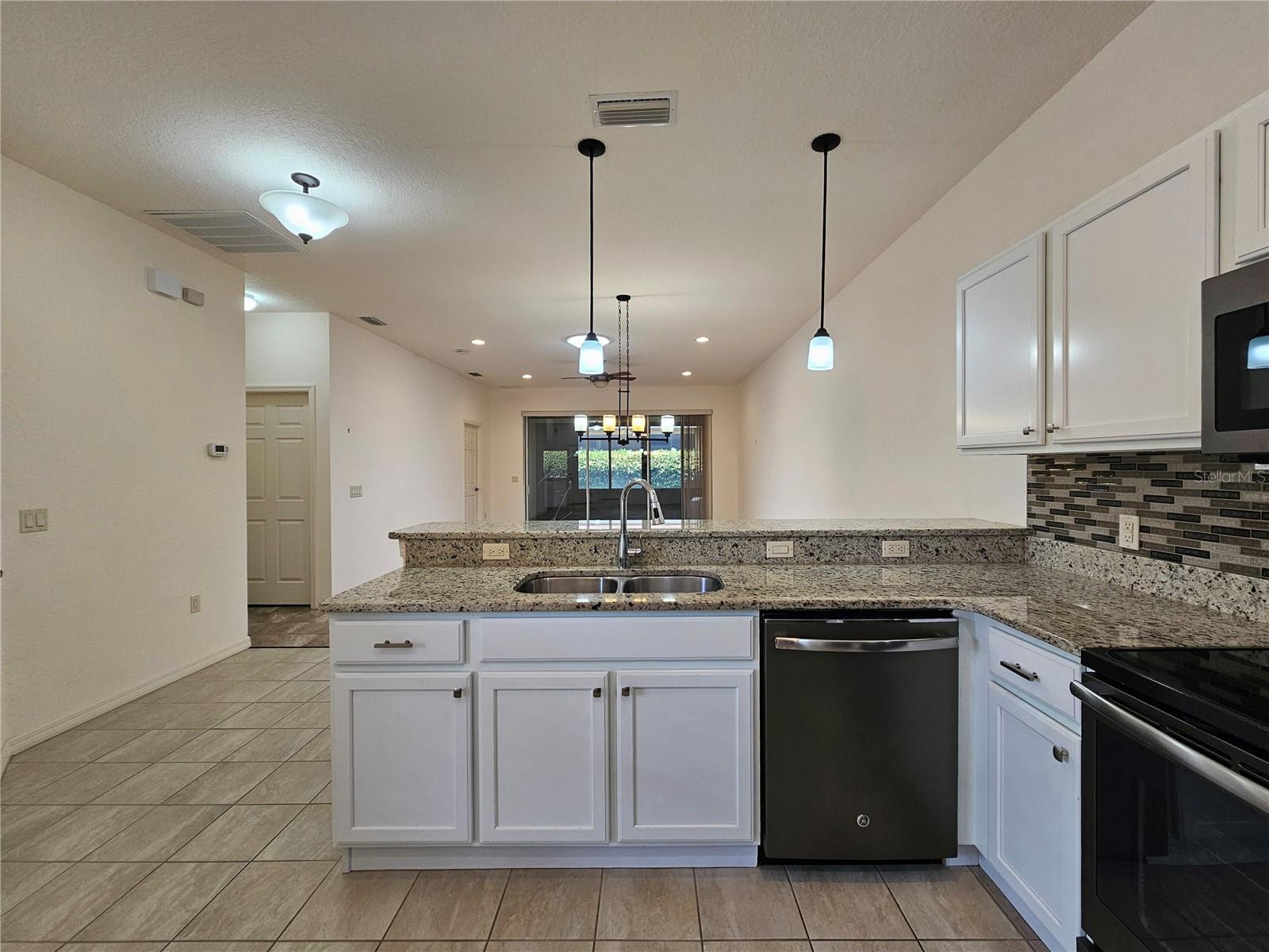 1590 VIENNA SQUARE DR, WINTER HAVEN, FL, 33884