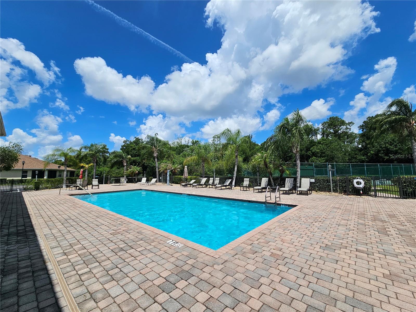 1590 VIENNA SQUARE DR, WINTER HAVEN, FL, 33884