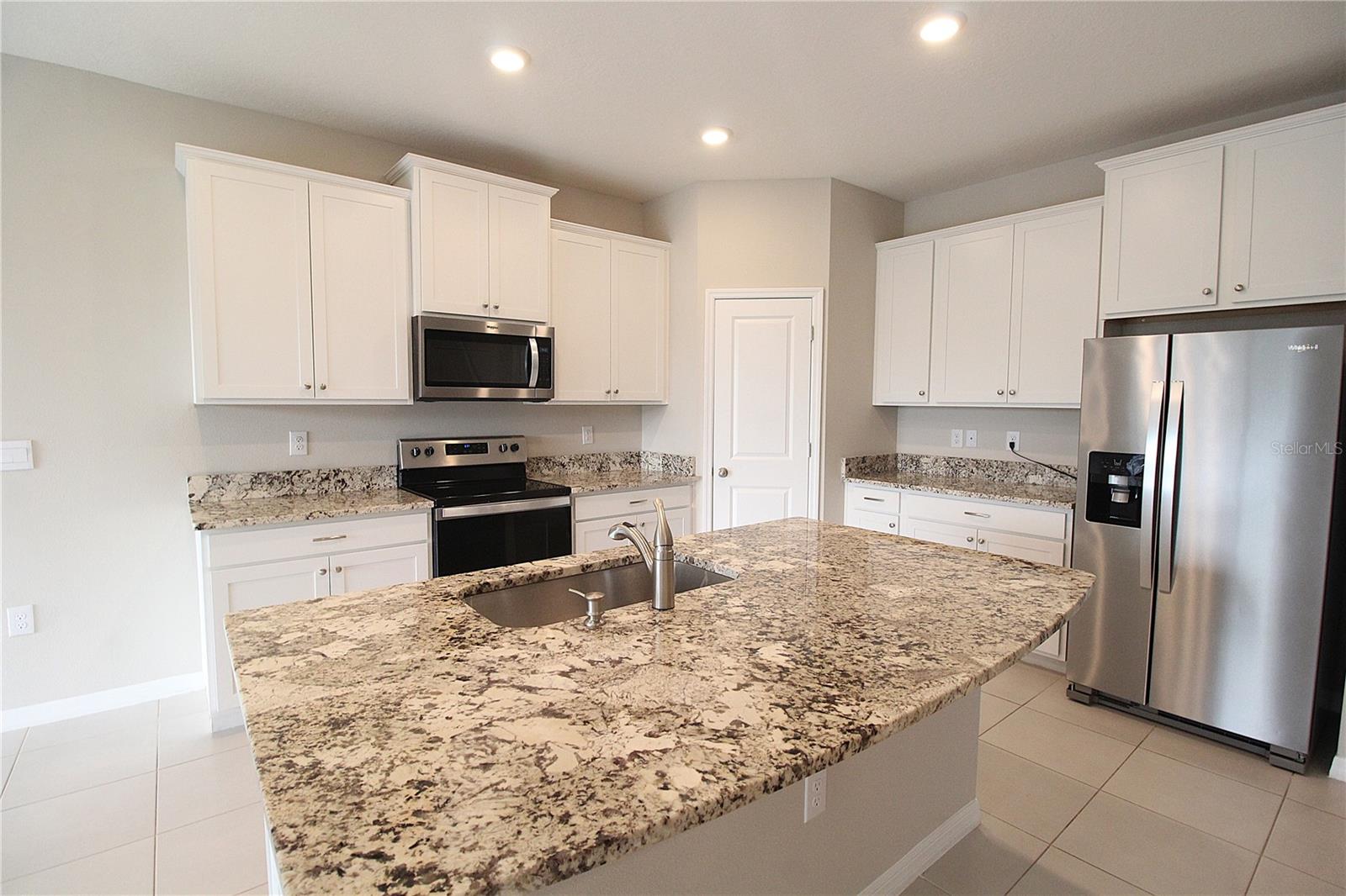 511 158TH ST E, BRADENTON, FL, 34212