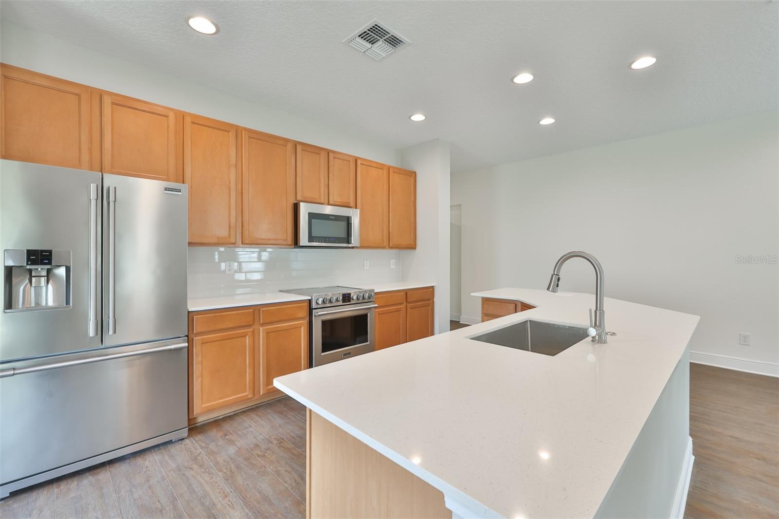 708 COADE STONE DR, SEFFNER, FL, 33584