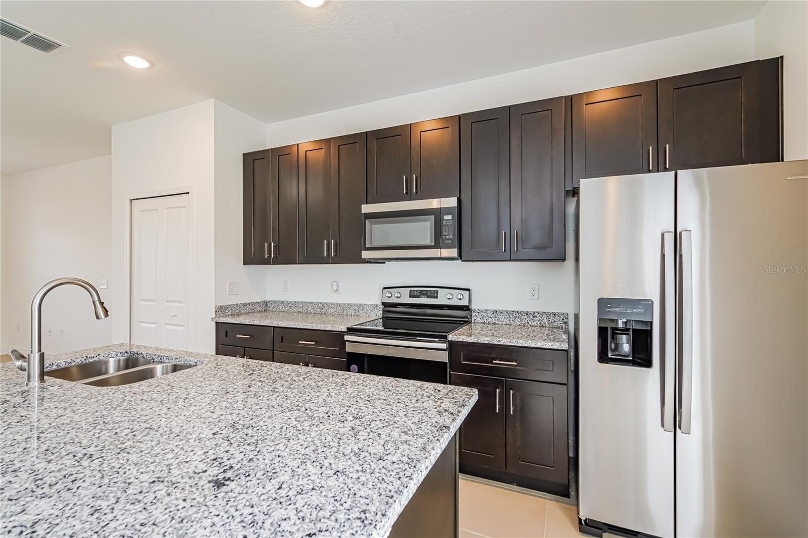 1243 AMAZON LN, KISSIMMEE, FL, 34759