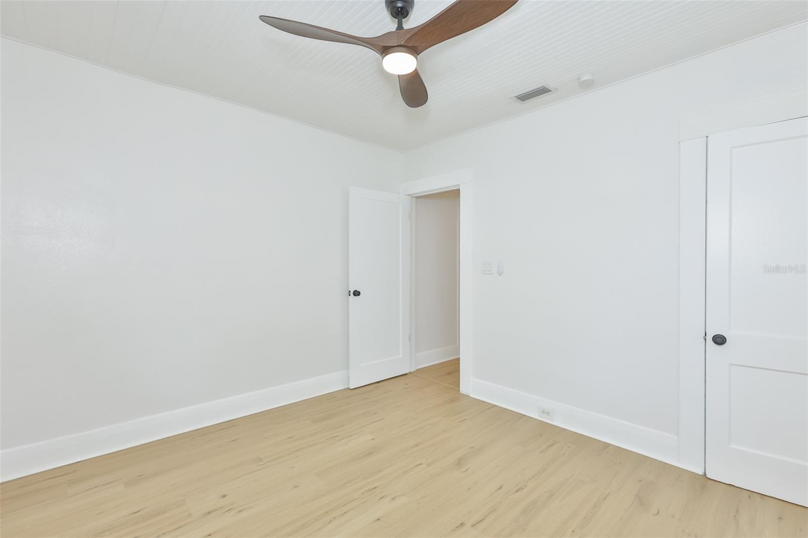 902 W COLUMBUS DR, TAMPA, FL, 33602
