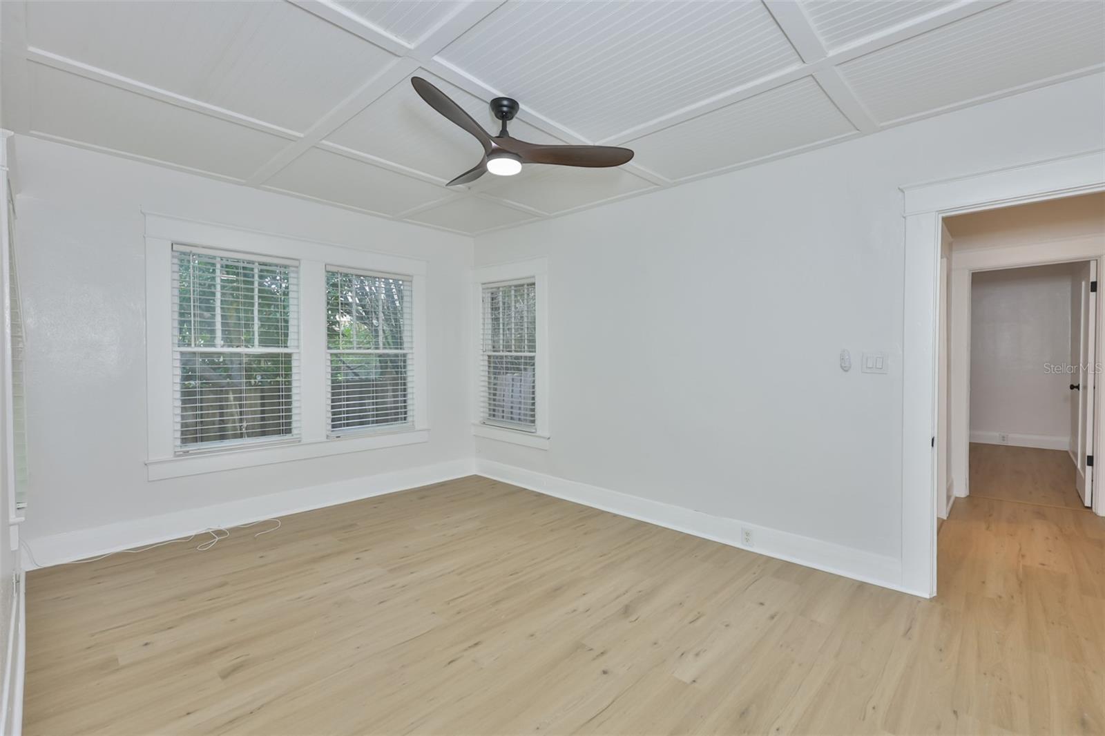 902 W COLUMBUS DR, TAMPA, FL, 33602