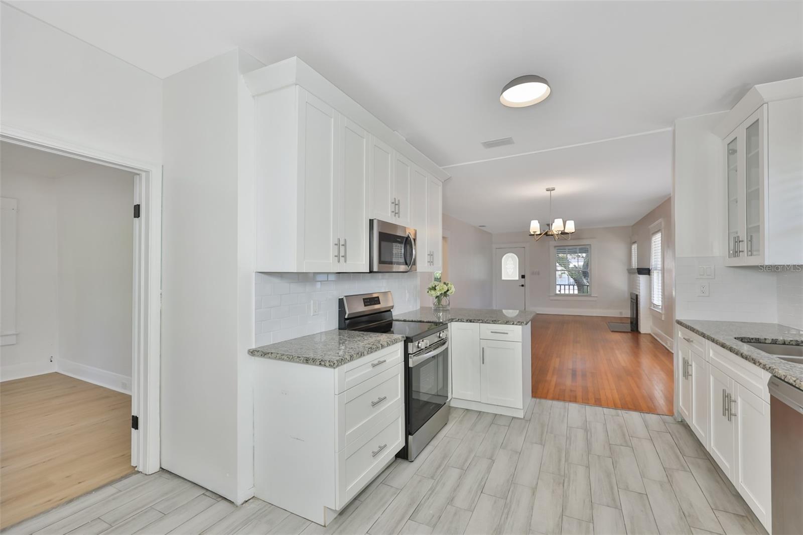 902 W COLUMBUS DR, TAMPA, FL, 33602