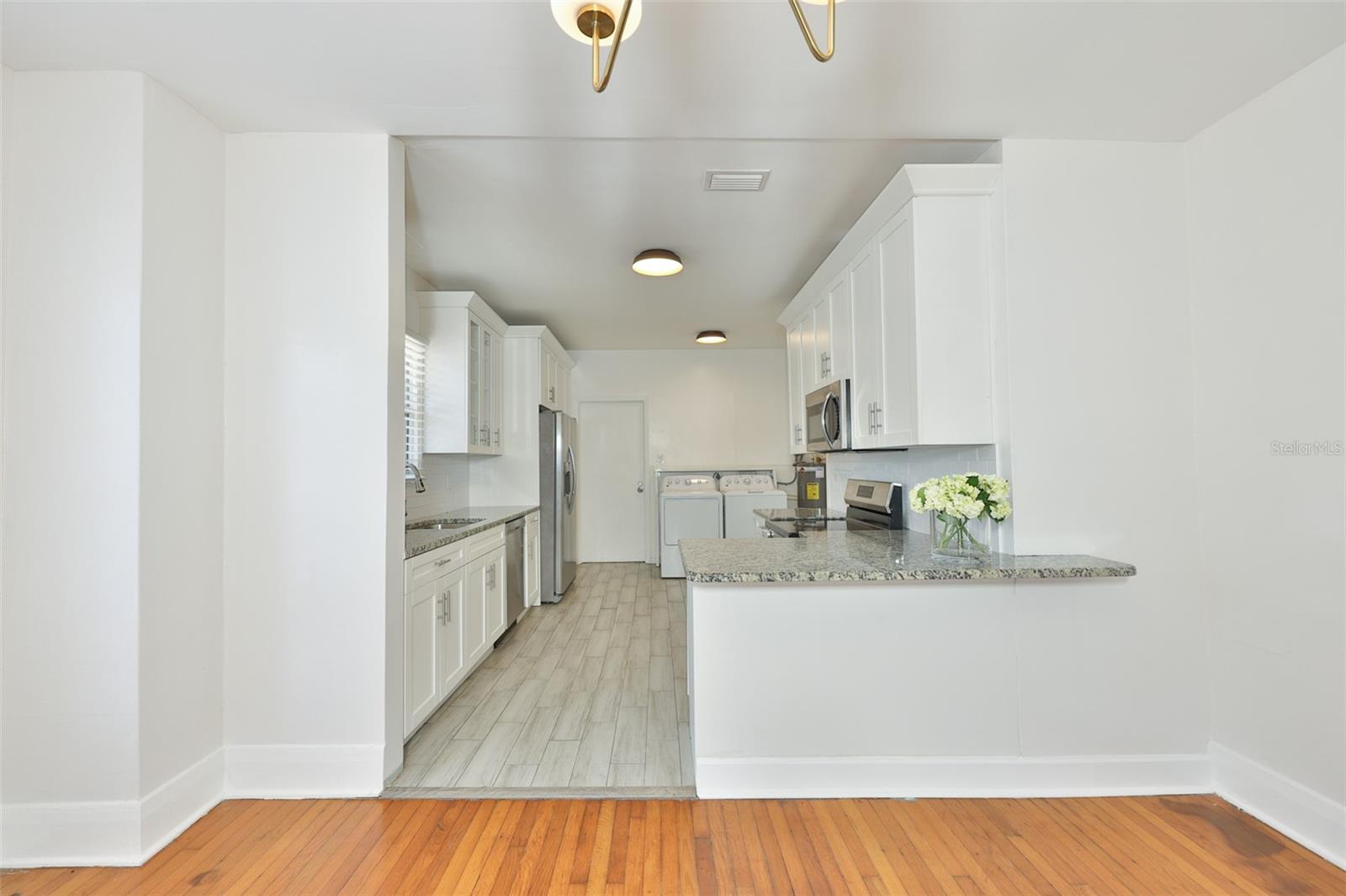 902 W COLUMBUS DR, TAMPA, FL, 33602